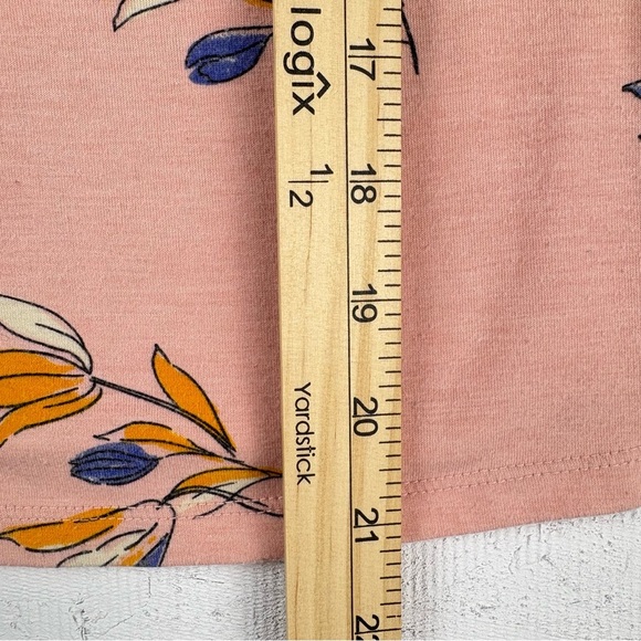 Forever 21 Contemporary Floral Light Pink Short Sleeve Tee XS - Picture 5 of 6